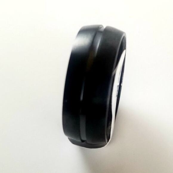 Black stainless steel ring size 9 - Picture 2 of 2